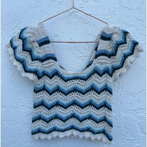 Altar'd State Womens Fashion Wave Stripe Print Crochet Top Blue Sz Small - Picture 9 of 9